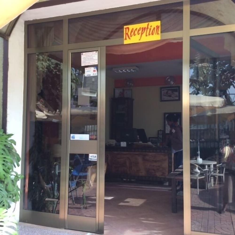 undefined The Lions Den Hotel 4