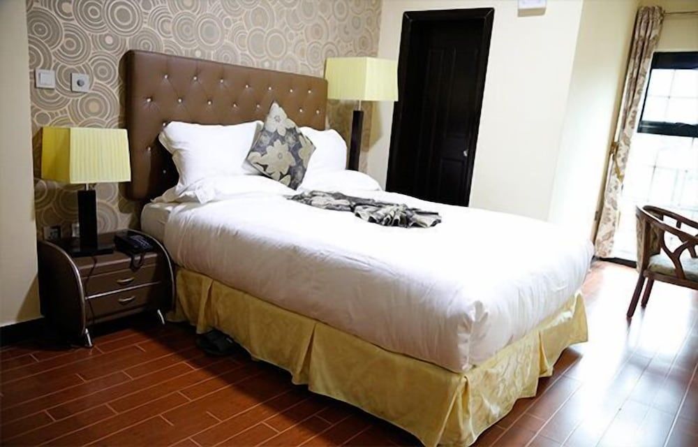 Afropolitan Hotel Standard Room, 1 Queen Bed 3