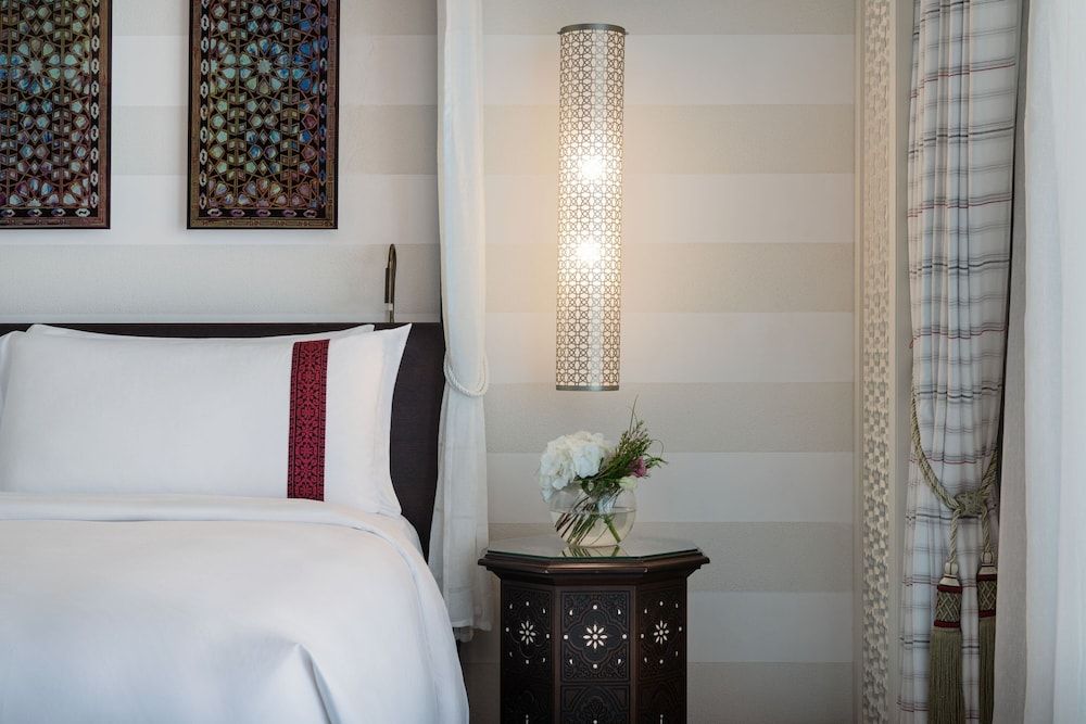 Superior Room, 1 King Bed, Non Smoking, Balcony