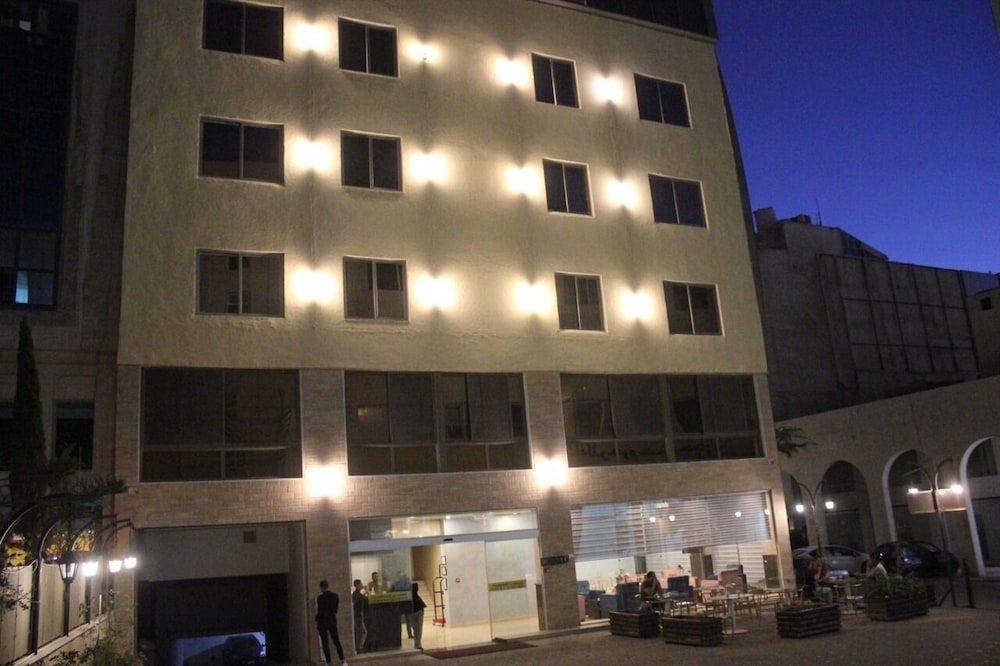 undefined Jewheret Alswefiah hotel suites 5