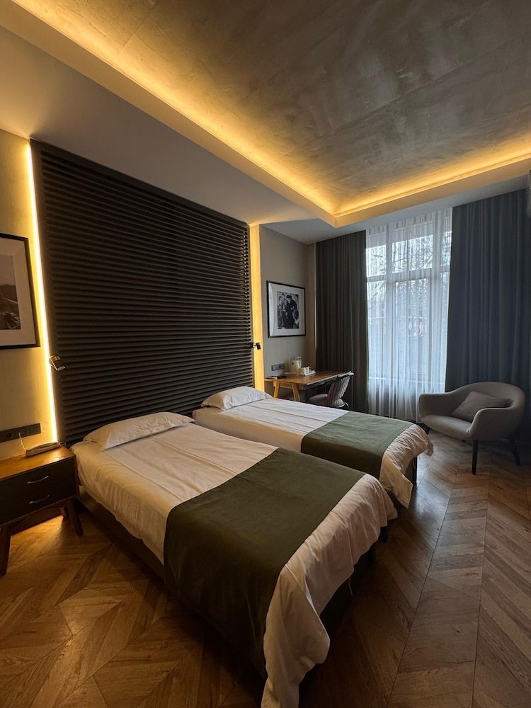 Bugu Hotel Design Twin Room 5