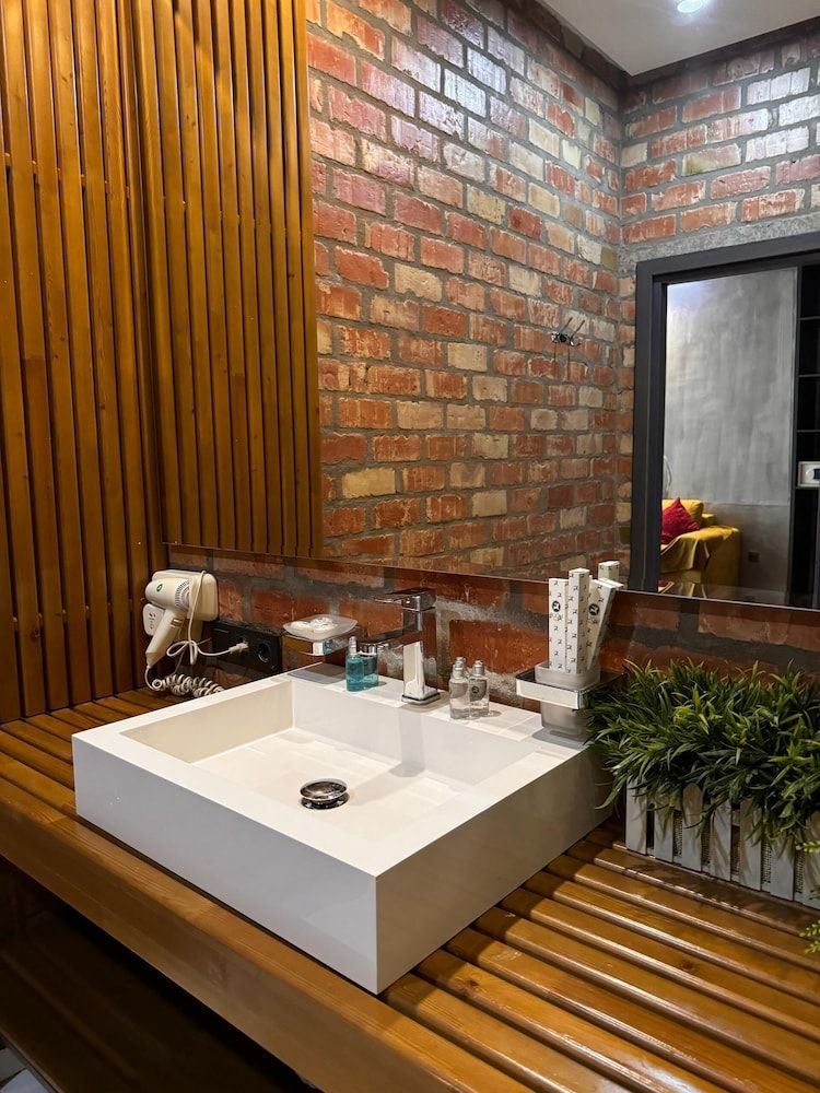 Bugu Hotel Luxury Suite 5