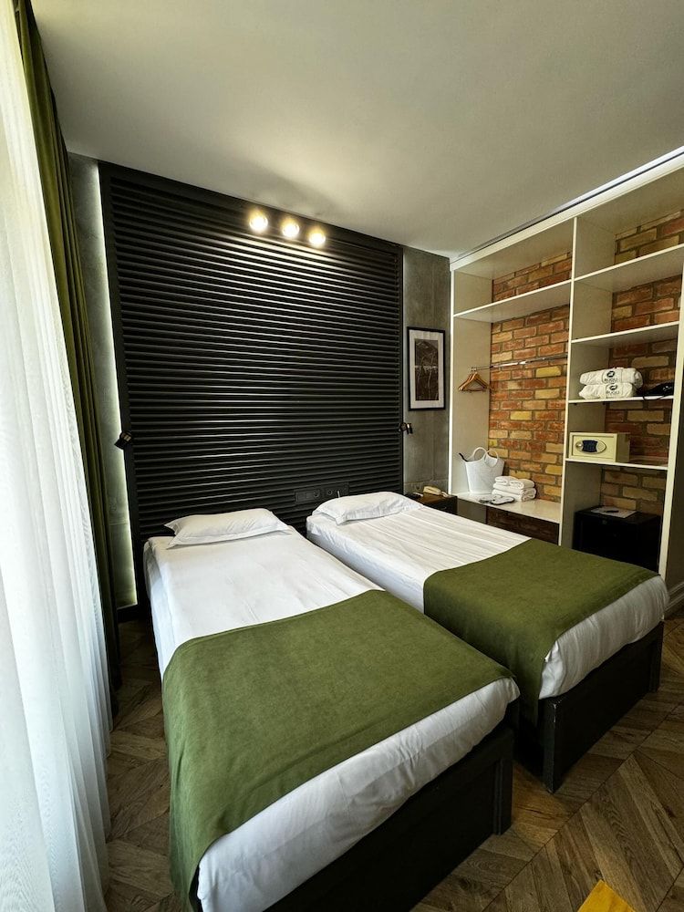 Bugu Hotel Design Twin Room 6