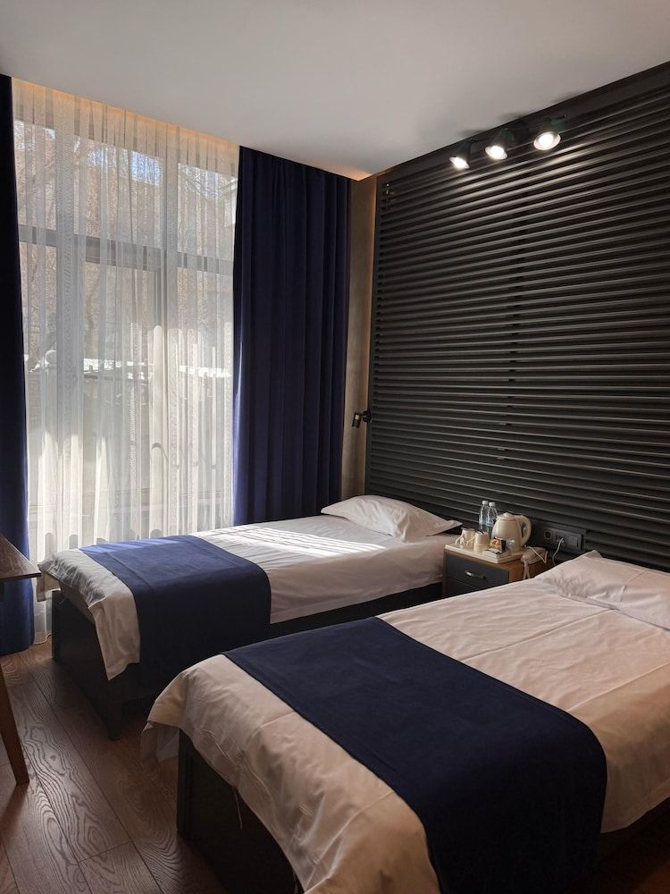 Bugu Hotel Design Twin Room 19