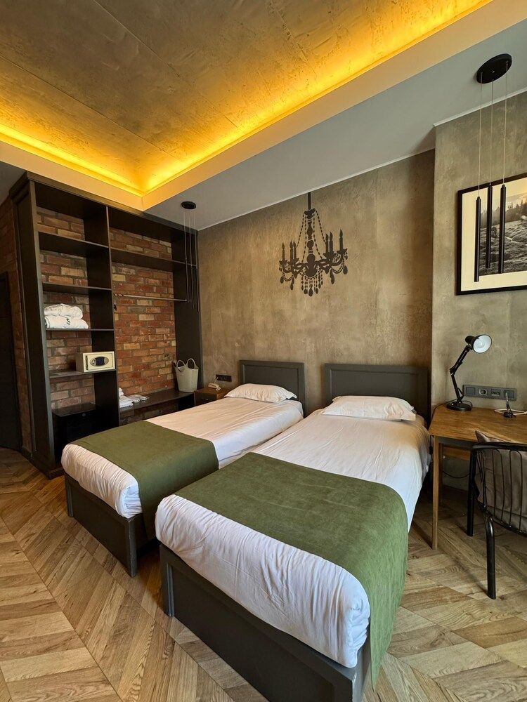 Bugu Hotel Design Twin Room 2