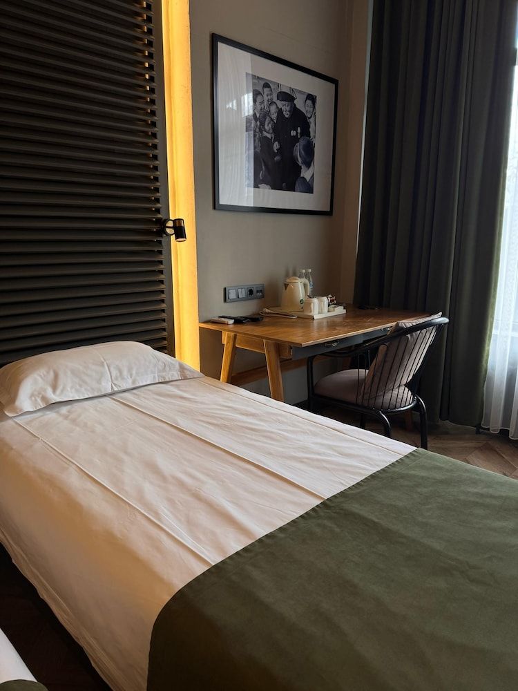 Bugu Hotel Design Twin Room 16