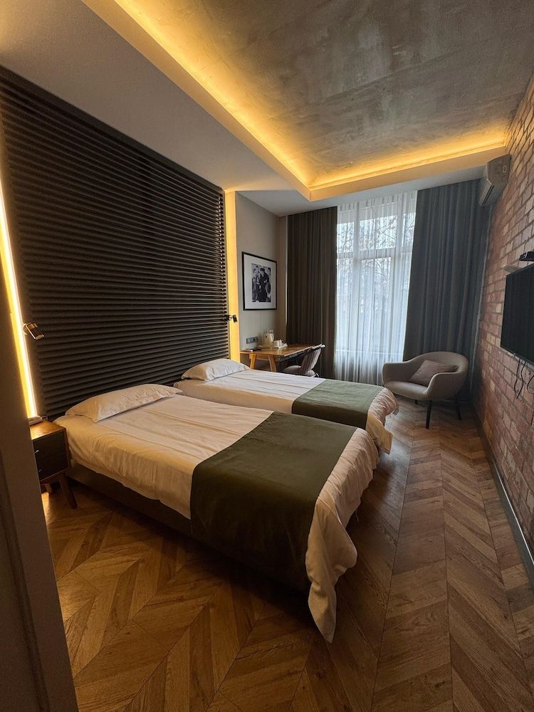 Bugu Hotel Design Twin Room 3