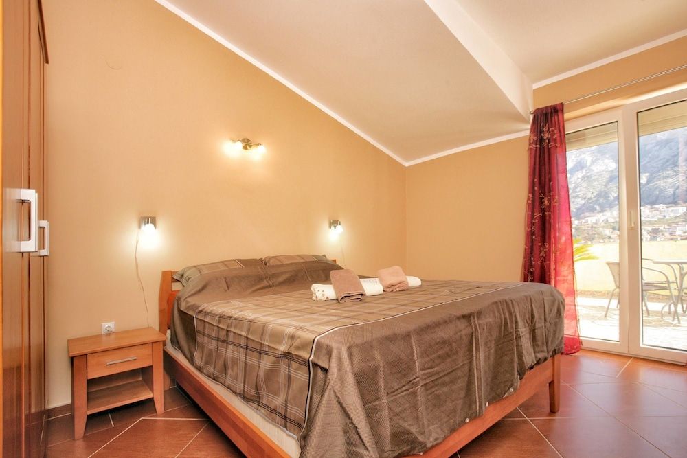 Apartment, 2 Bedrooms, Terrace, Sea View