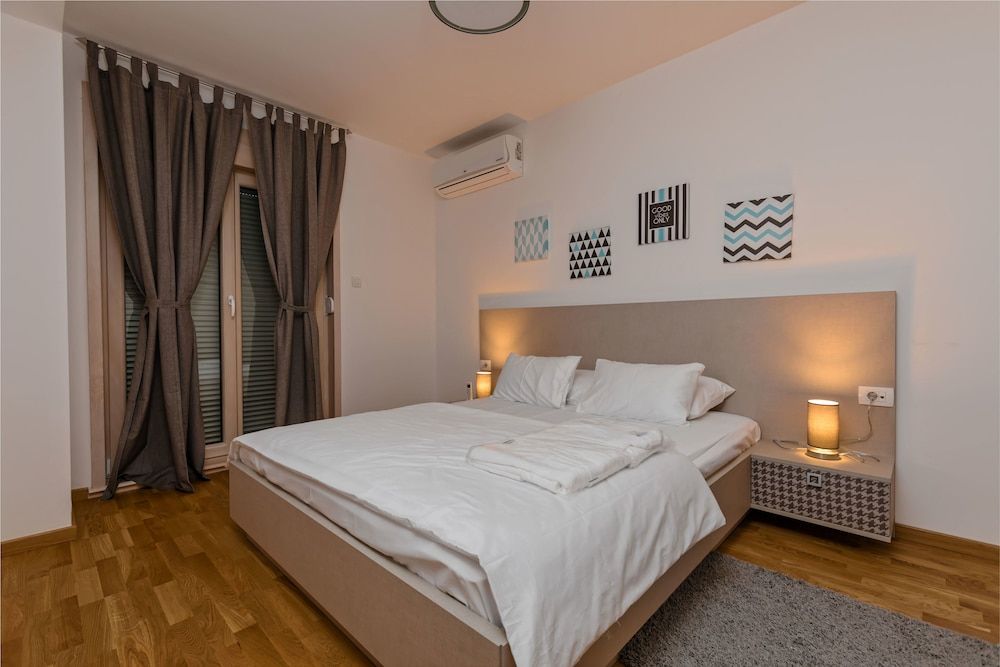 Apartments Krug Apartment, 1 Bedroom, Sea View, Sea Facing 3