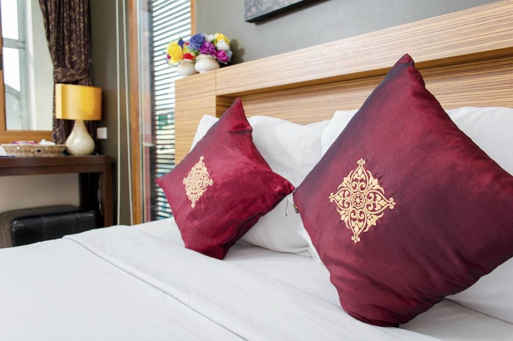 undefined Sleep With Inn 10