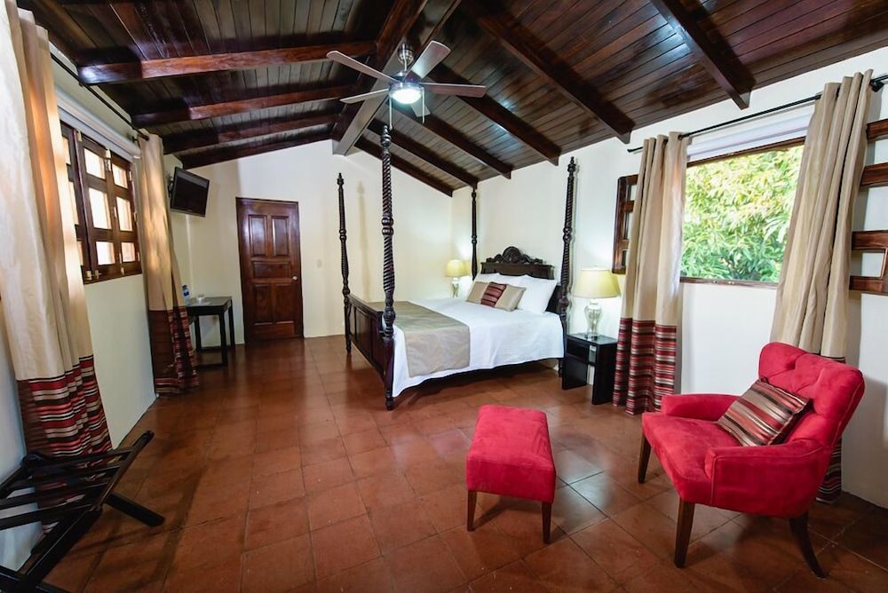 Deluxe Suite, 1 King Bed