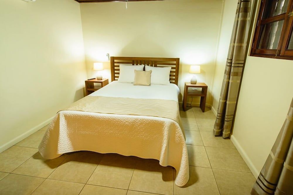 Junior Double Room, 1 Queen Bed