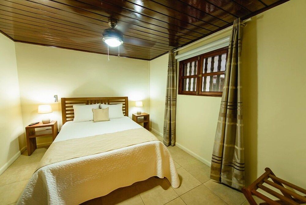 Junior Double Room, 1 Queen Bed