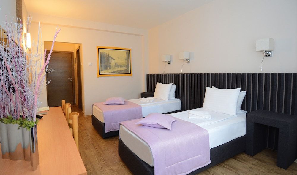 Classic Single Room