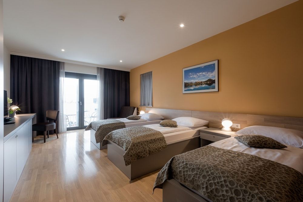 undefined Hotel Florjanckov Hram 5