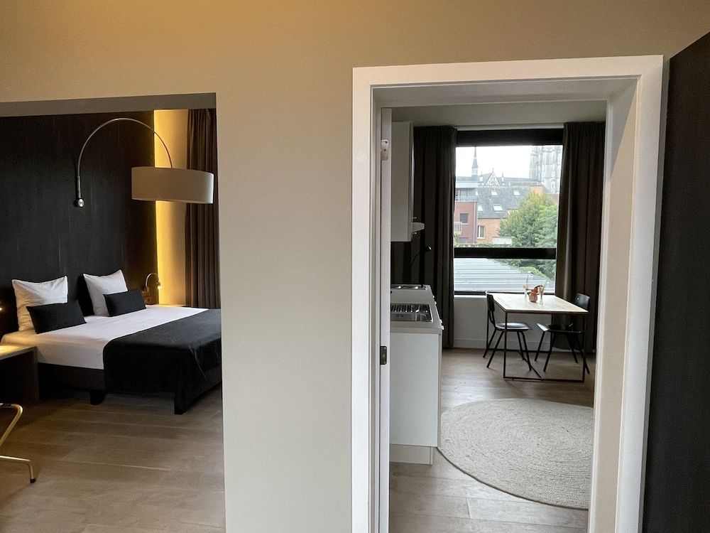 Hotel Elisabeth Cathedral Suite 10