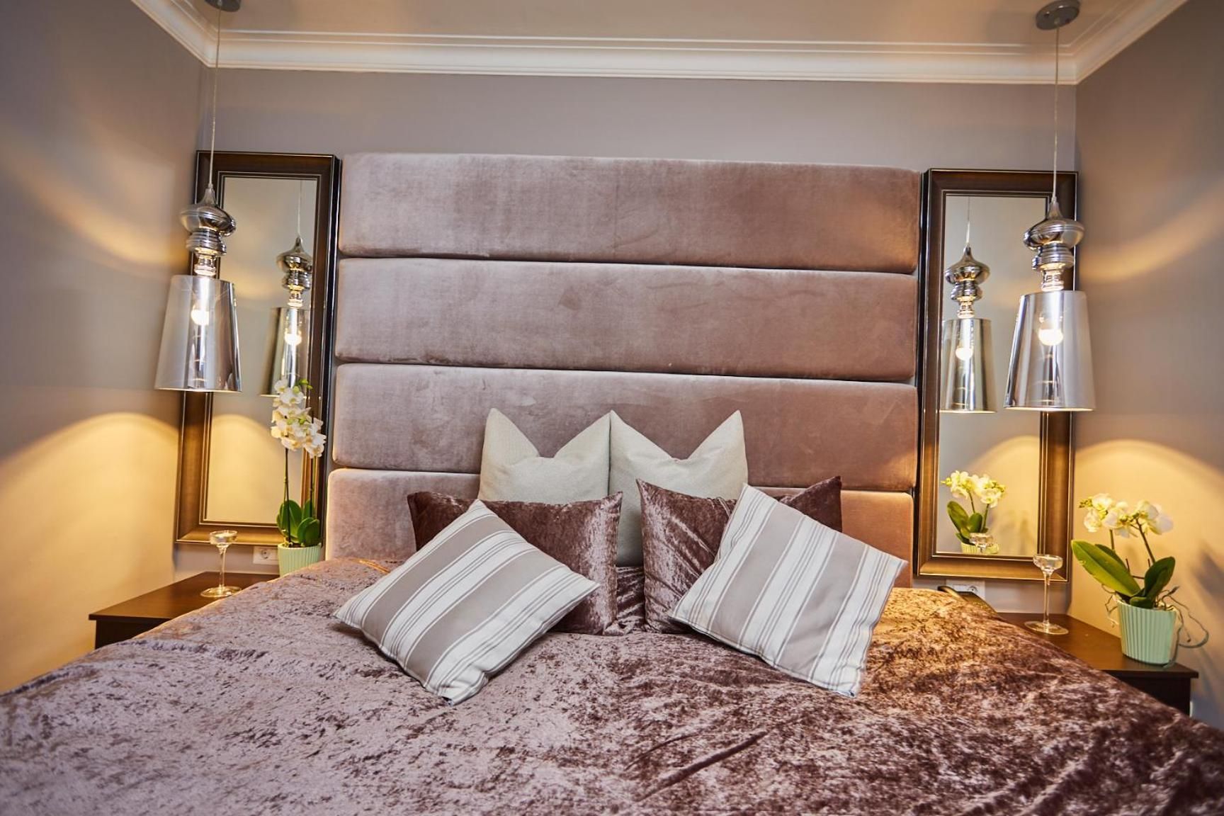Deluxe Apartment with Free Parking