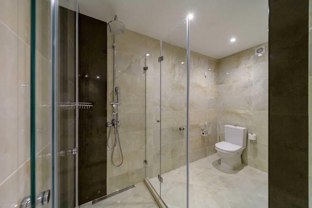 Rosslyn Dimyat Hotel Varna Classic Triple Room 4