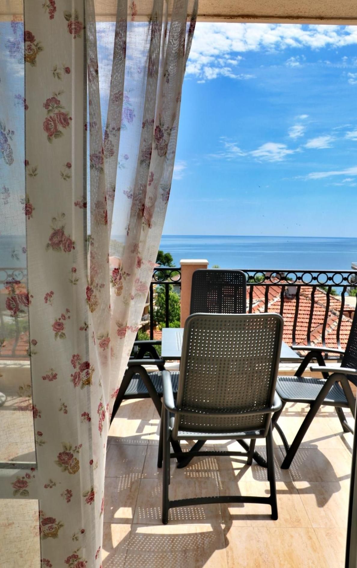 Three-Bedroom Apartment with Sea View