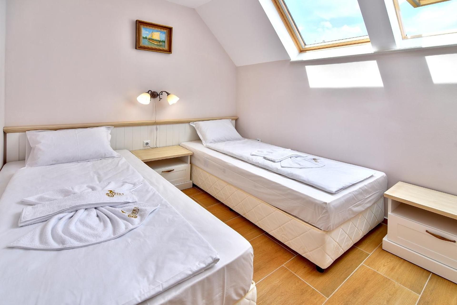 Deluxe Two-Bedroom Apartment with Sea View
