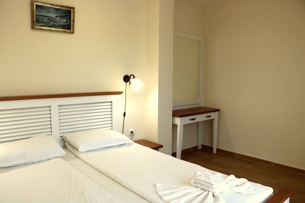 Apartment, 3 Bedrooms, Sea View