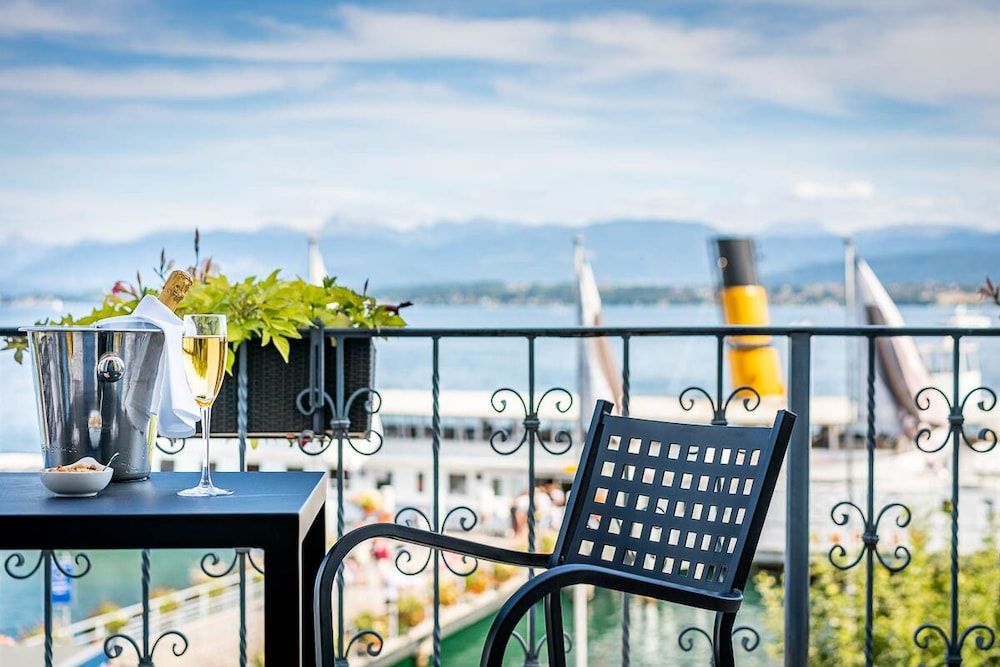 Hotel Le Rive Luxury Double Room, Lake View 4