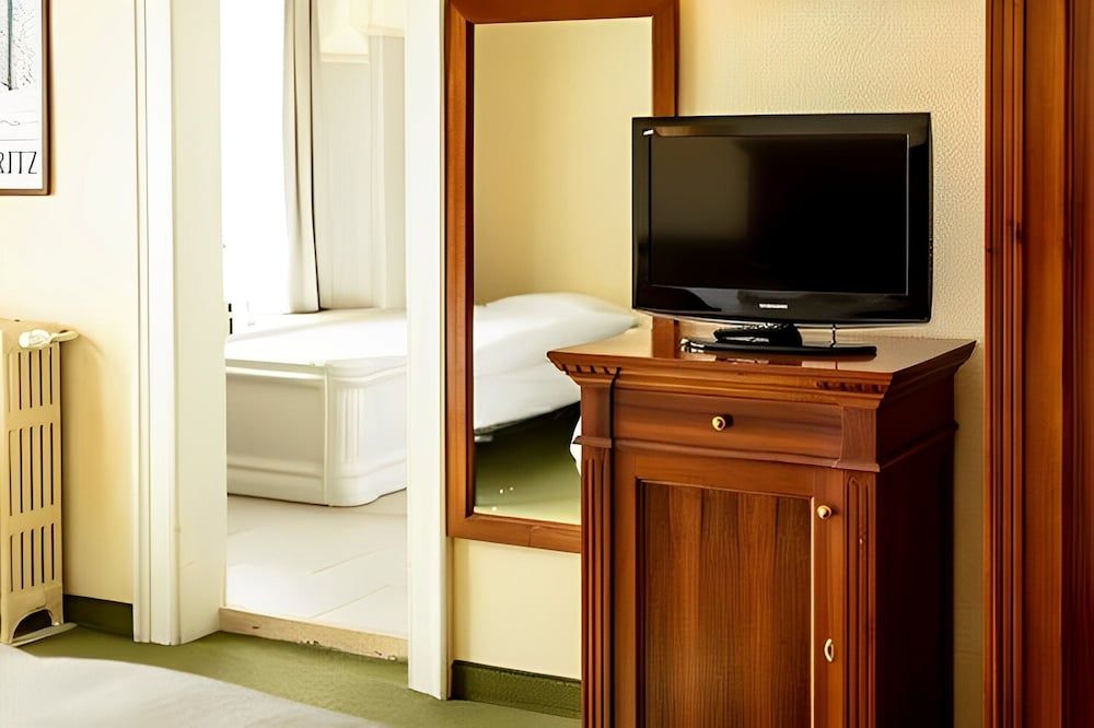 Hotel Reine Victoria Economy Double Room 6