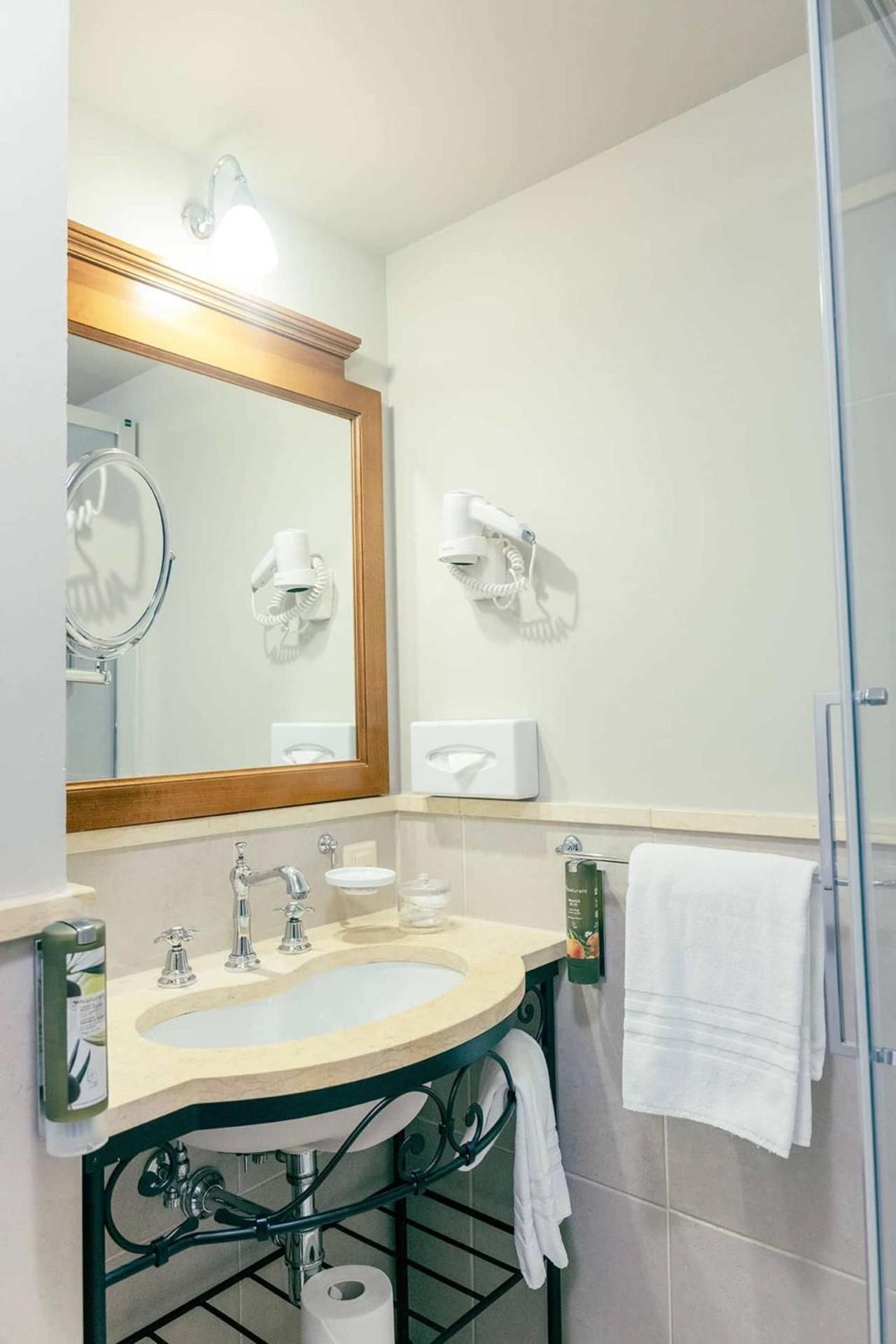 Boutique Economy Single Room