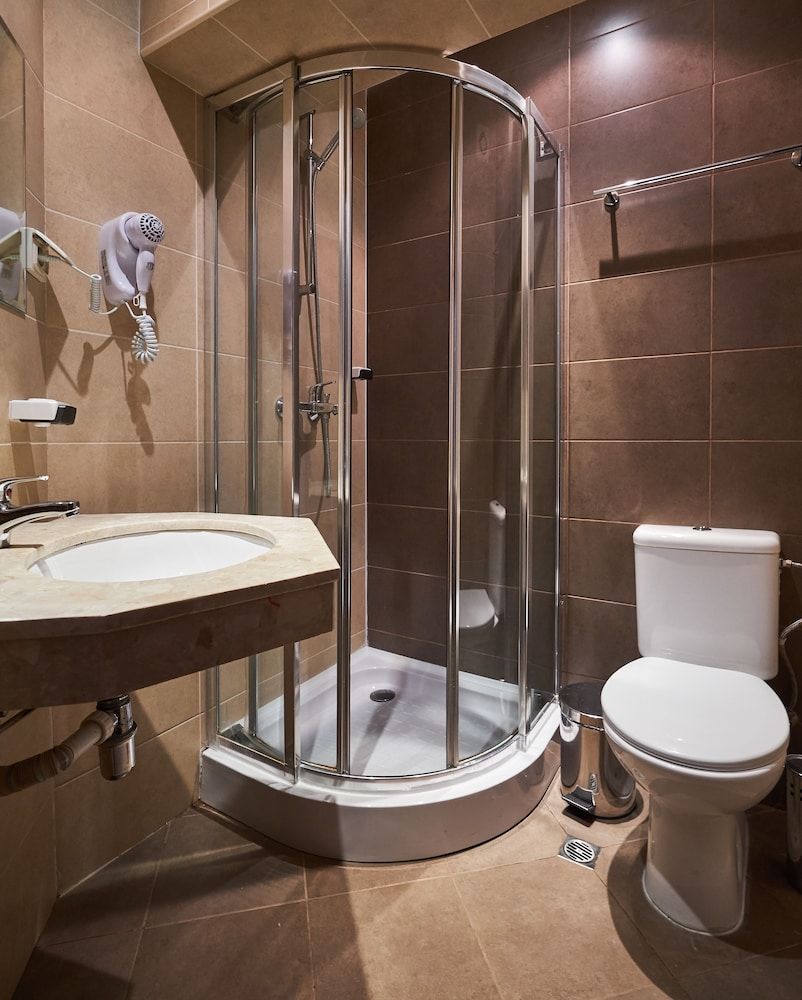 Mountain Paradise by the Walnut Trees Apartment, 2 Bedrooms 2