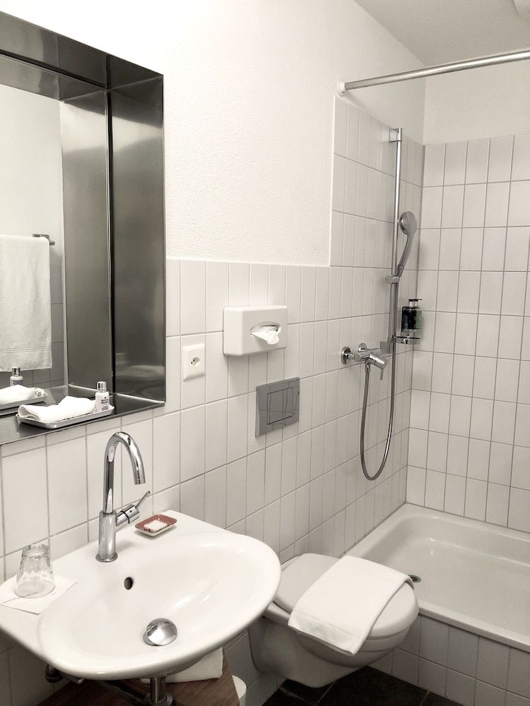 Townhouse Boutique Hotel Deluxe Double or Twin Room 5