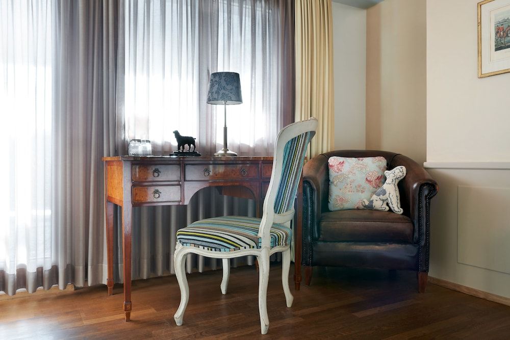 Townhouse Boutique Hotel Deluxe Double or Twin Room 8