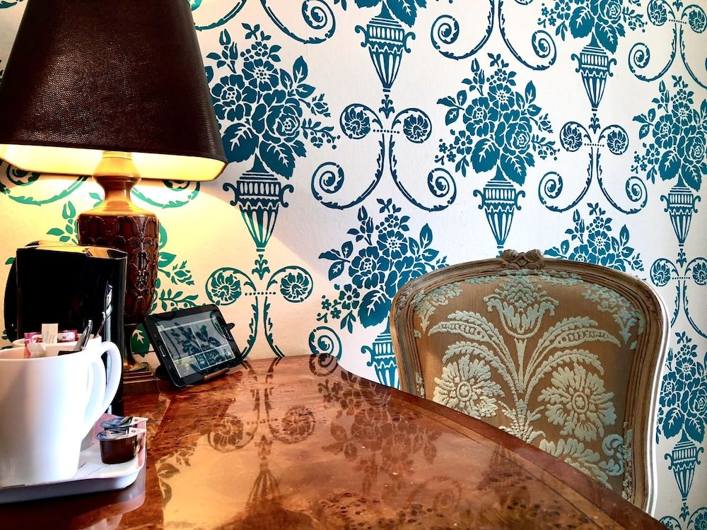 Townhouse Boutique Hotel Deluxe Double or Twin Room 6