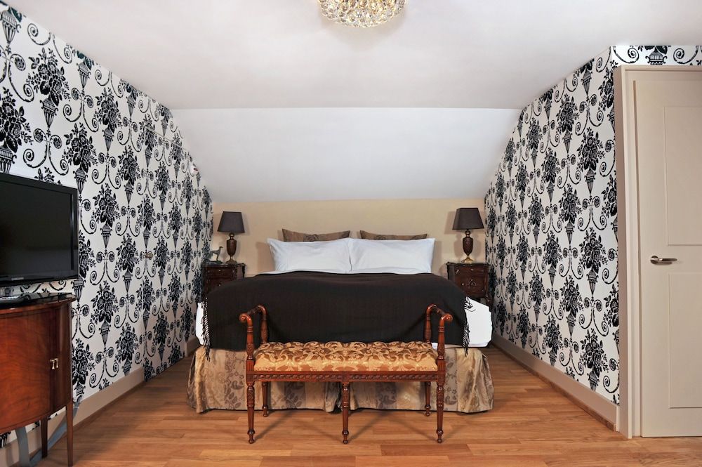 Townhouse Boutique Hotel Deluxe Double or Twin Room 2