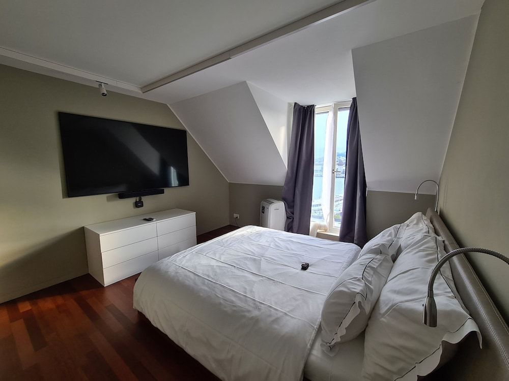 Apartment, 2 Bedrooms, Lake View
