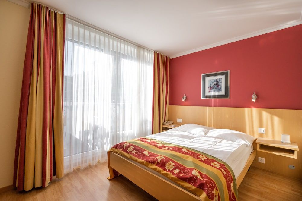 Ambassador Self Check-in Hotel Standard Double or Twin Room 3