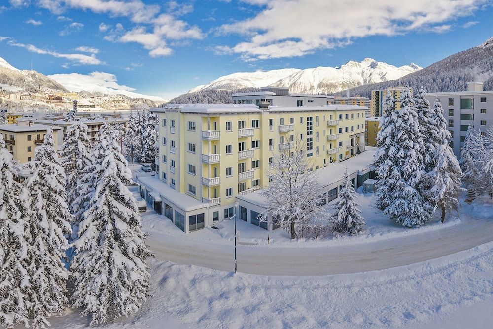 undefined Hotel Laudinella 5