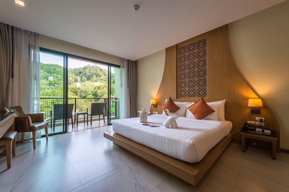 Ananta Burin Resort Deluxe Fantasy room with Pool view 2