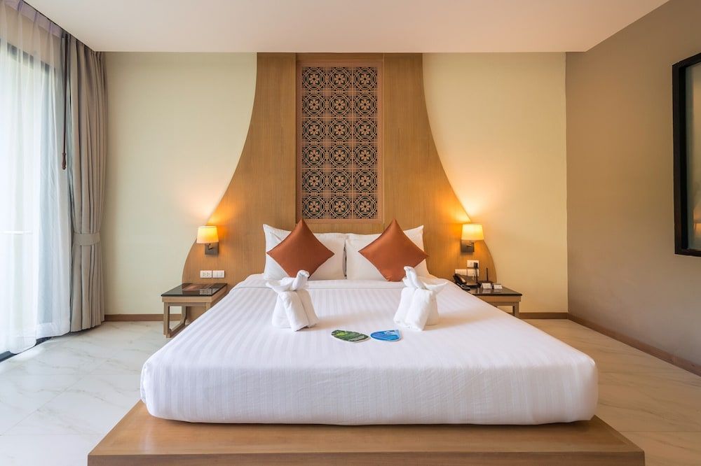 Ananta Burin Resort Deluxe Fantasy room with Pool view 3