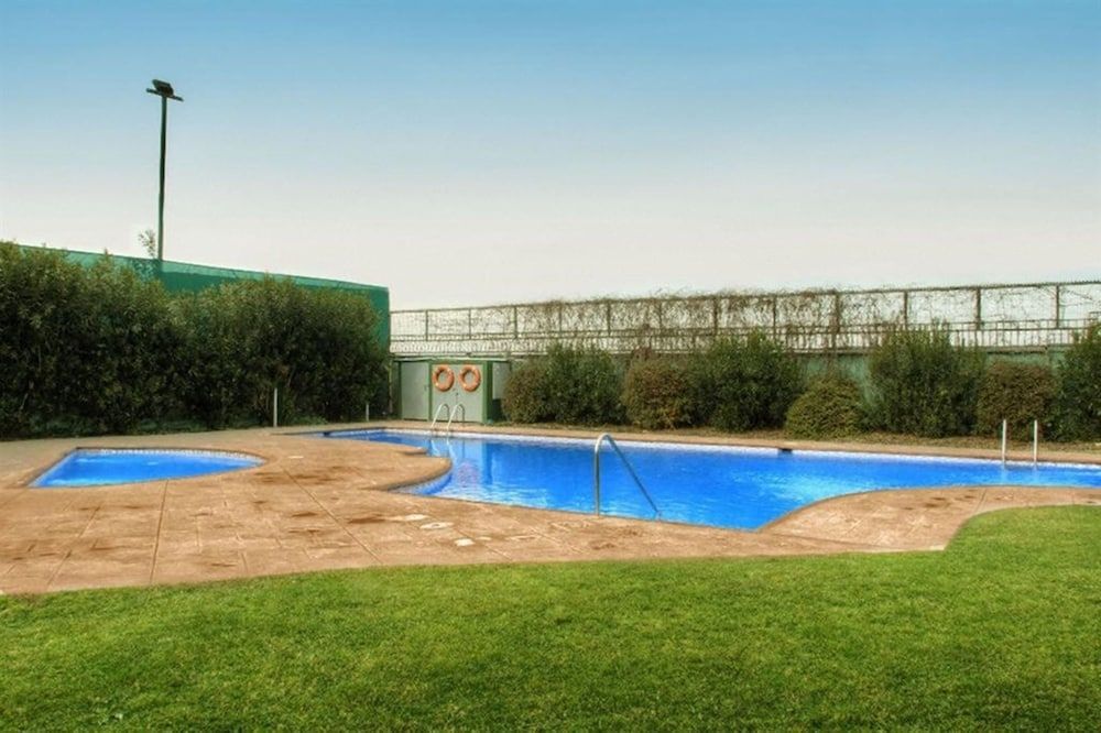 undefined Hotel Diego De Almagro Aeropuerto 10