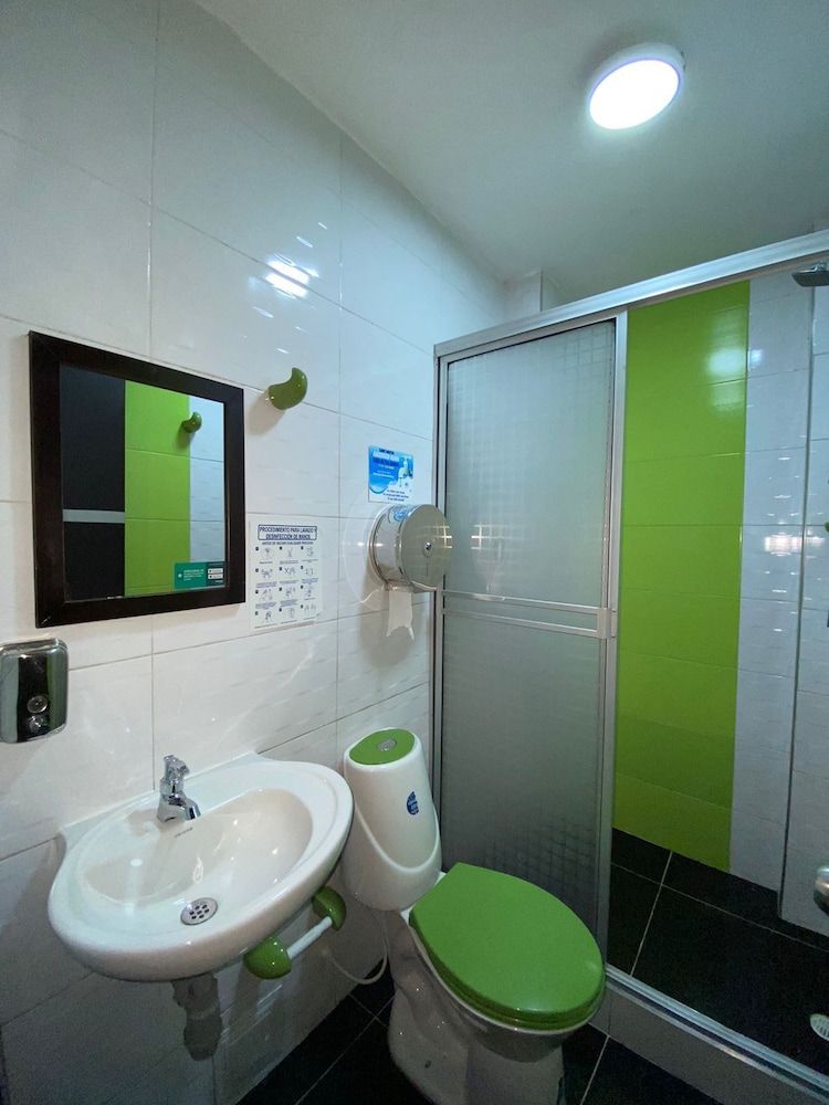 HOTEL HILLS BOGOTA Twin Room 4