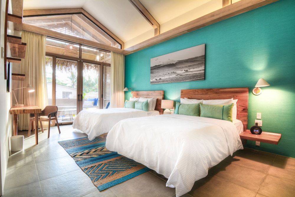 The Gilded Iguana Surf Hotel PREMIUM PLUS 2 QUEEN BEDS