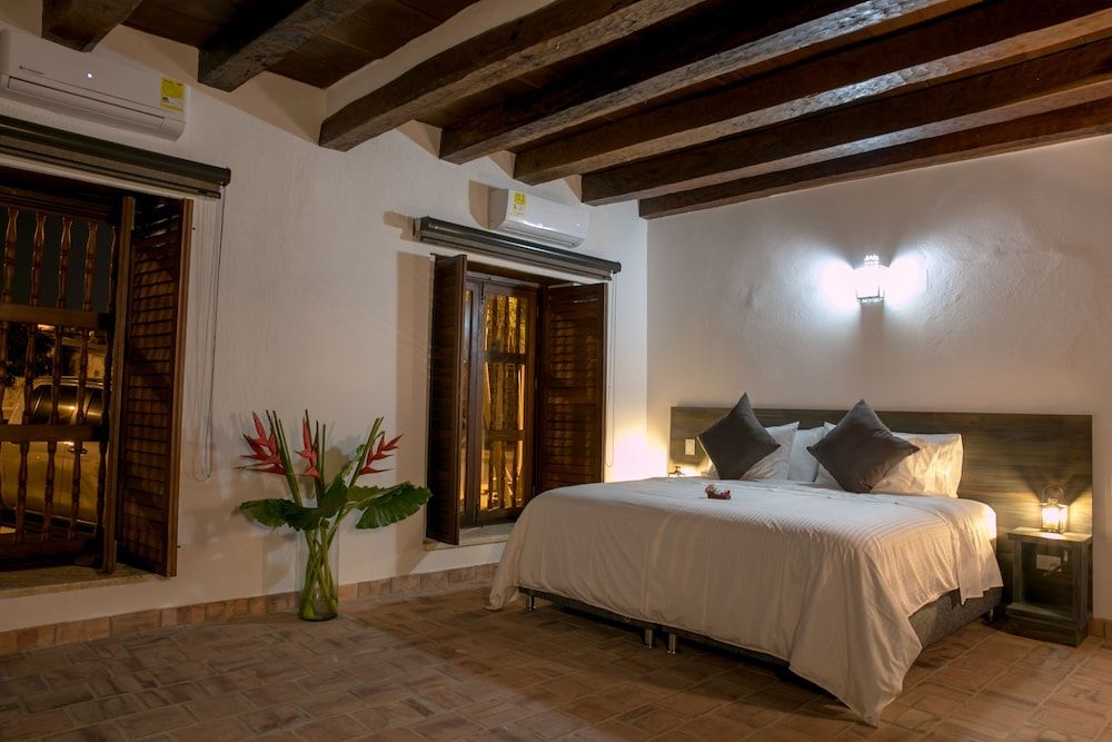 Suite, 1 King Bed