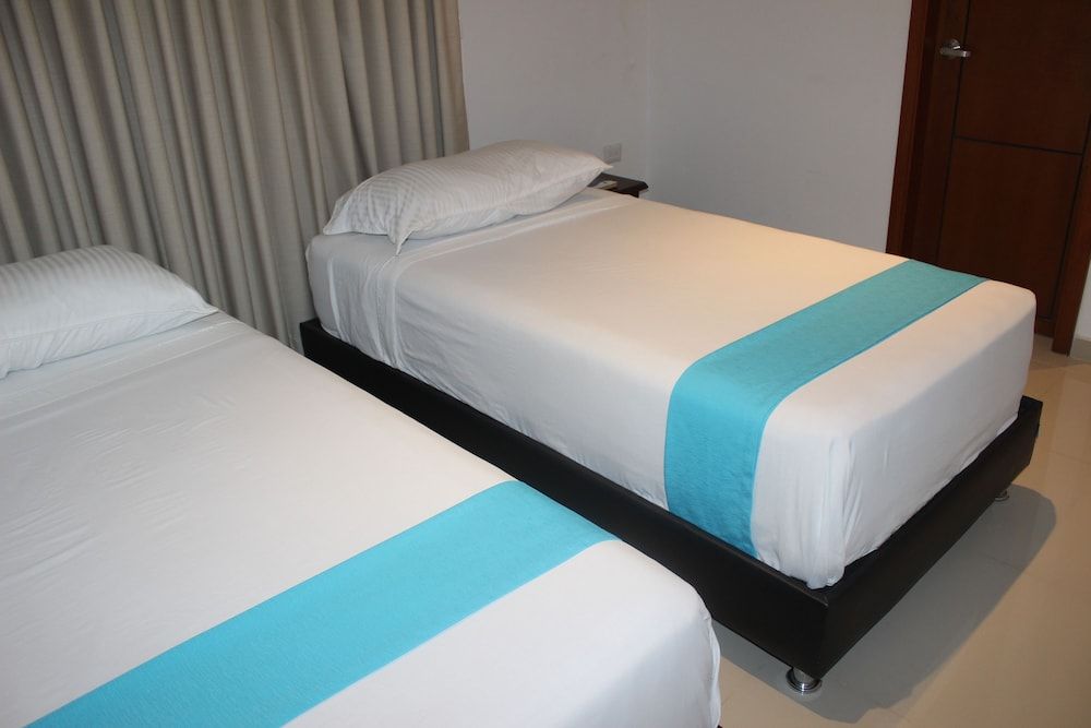 Hotel Monterrey Twin Room 5