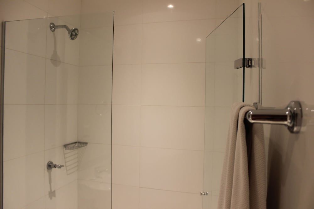 Hotel Monterrey Twin Room 10