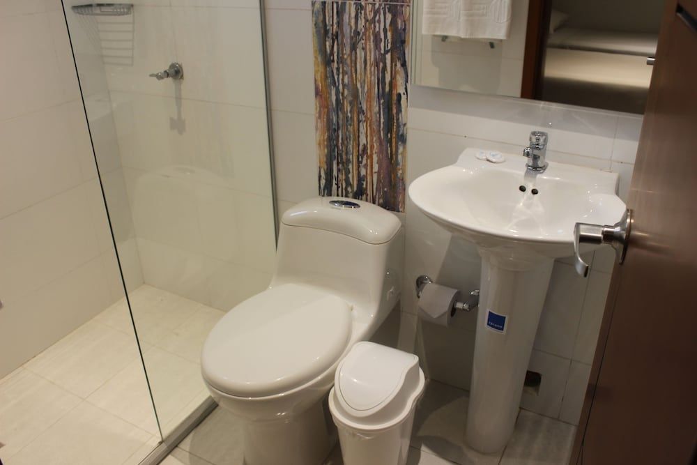 Hotel Monterrey Twin Room 9