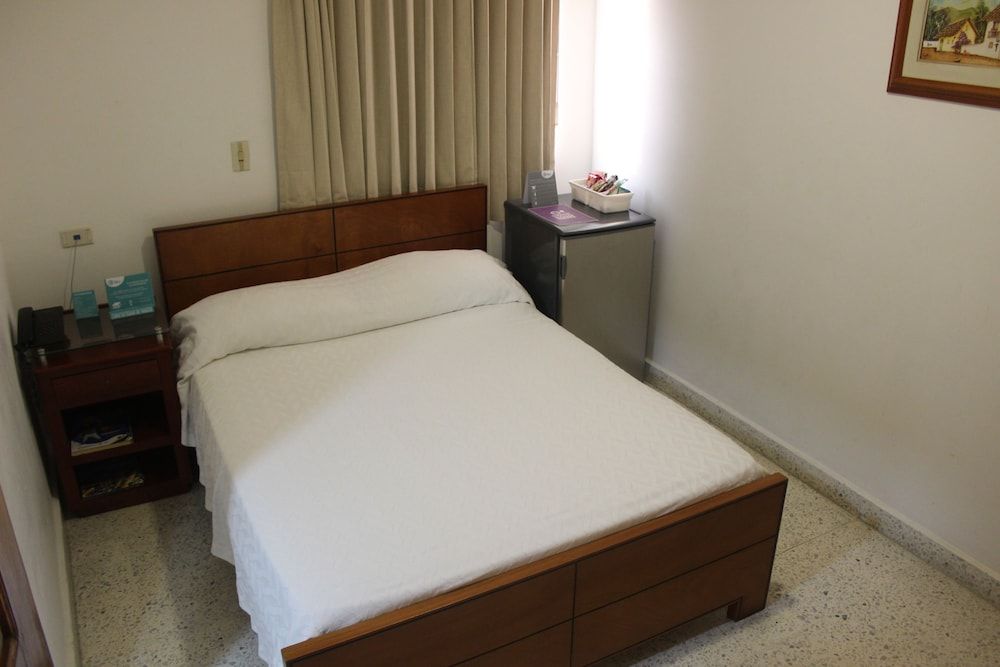 Hotel Monterrey Standard Room 6