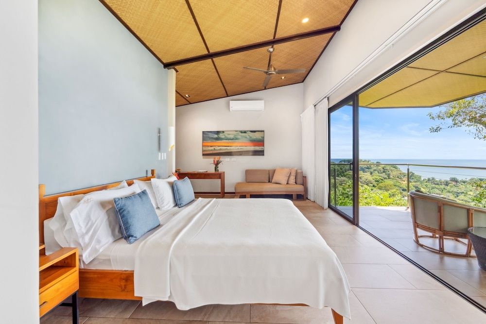 Hotel Three Sixty - Adults Only Sunset Premium Villa, 1 King Bed, Balcony, Ocean View 2