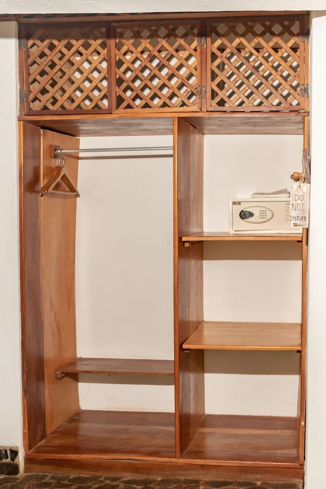 Cabinas Las Olas Superior Cottage, 1 Bedroom, Private Bathroom, Courtyard View 7