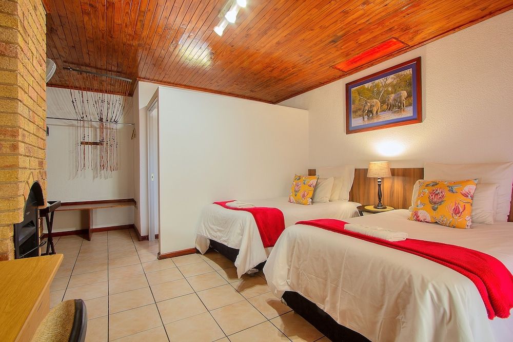 undefined Airport Bird & Game Lodge 4