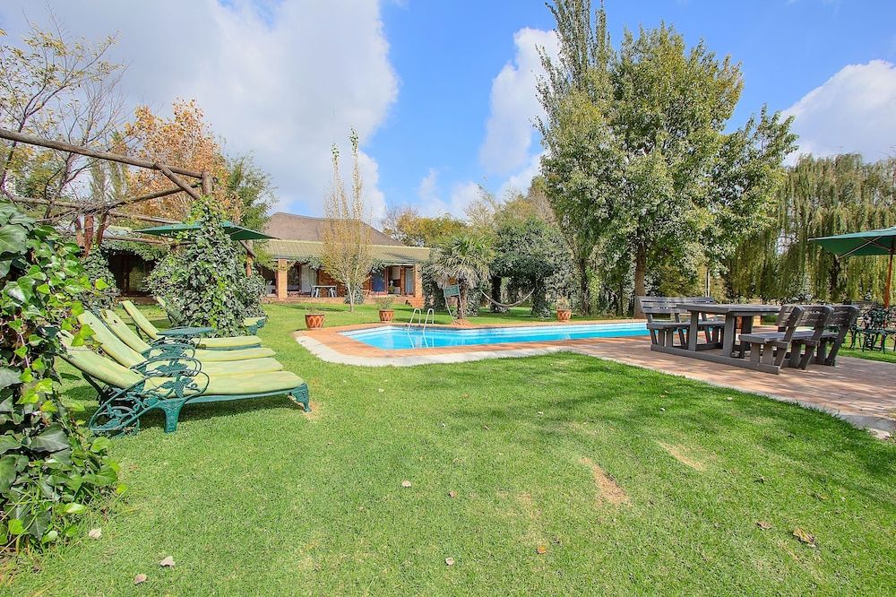 undefined Airport Bird & Game Lodge 6